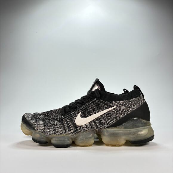 Nike Air VaporMax Flyknit 3 Oreo Running Shoes Sneakers AJ6910-001 Womens Sz 8.5 - Picture 4 of 10